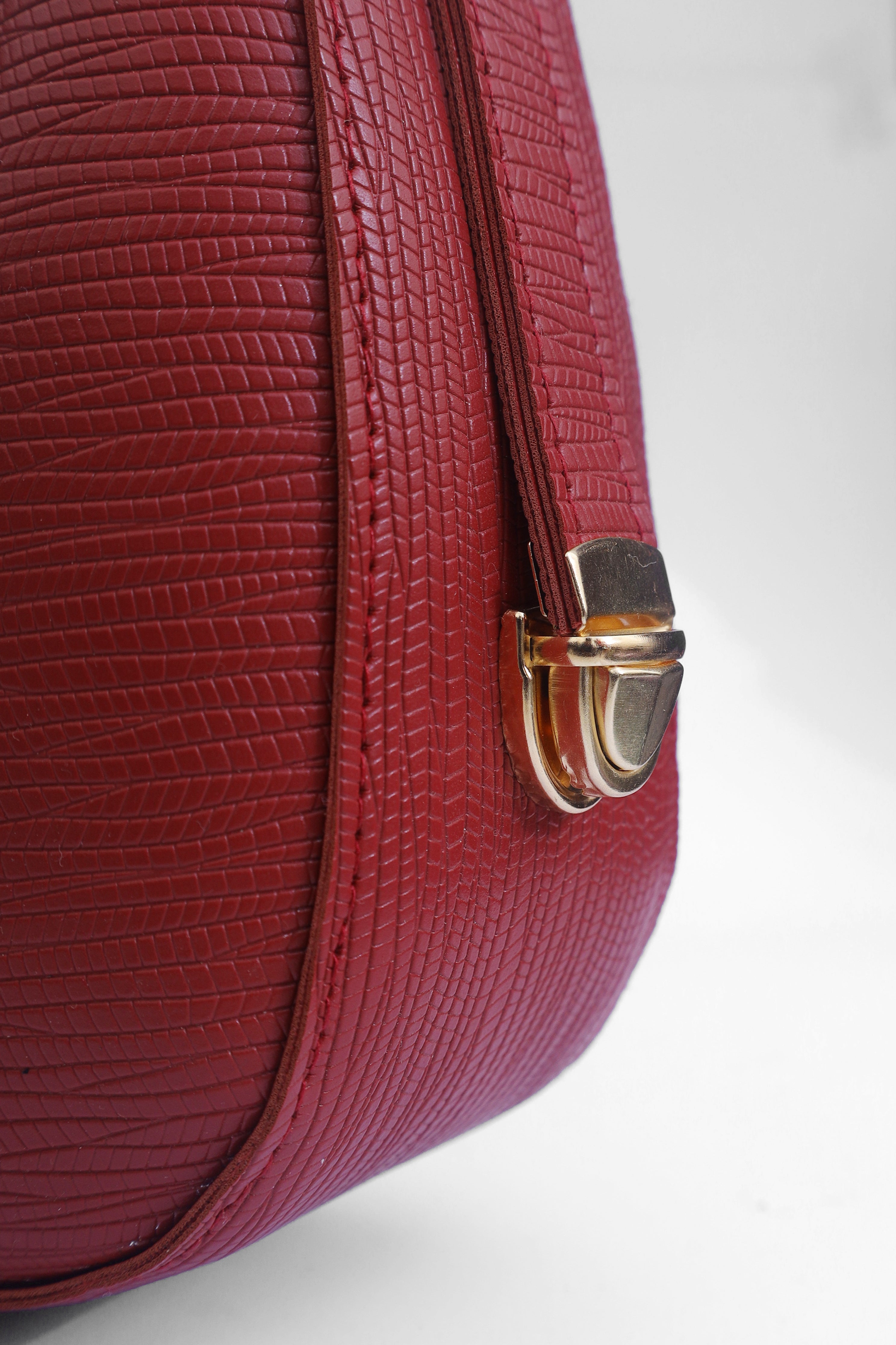 Lyana Ember Red