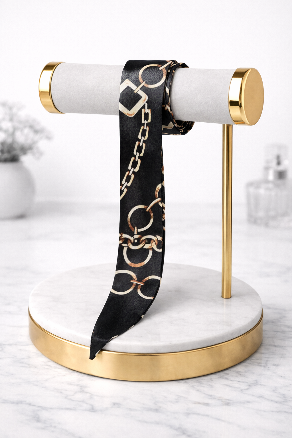 Black Chain Tie