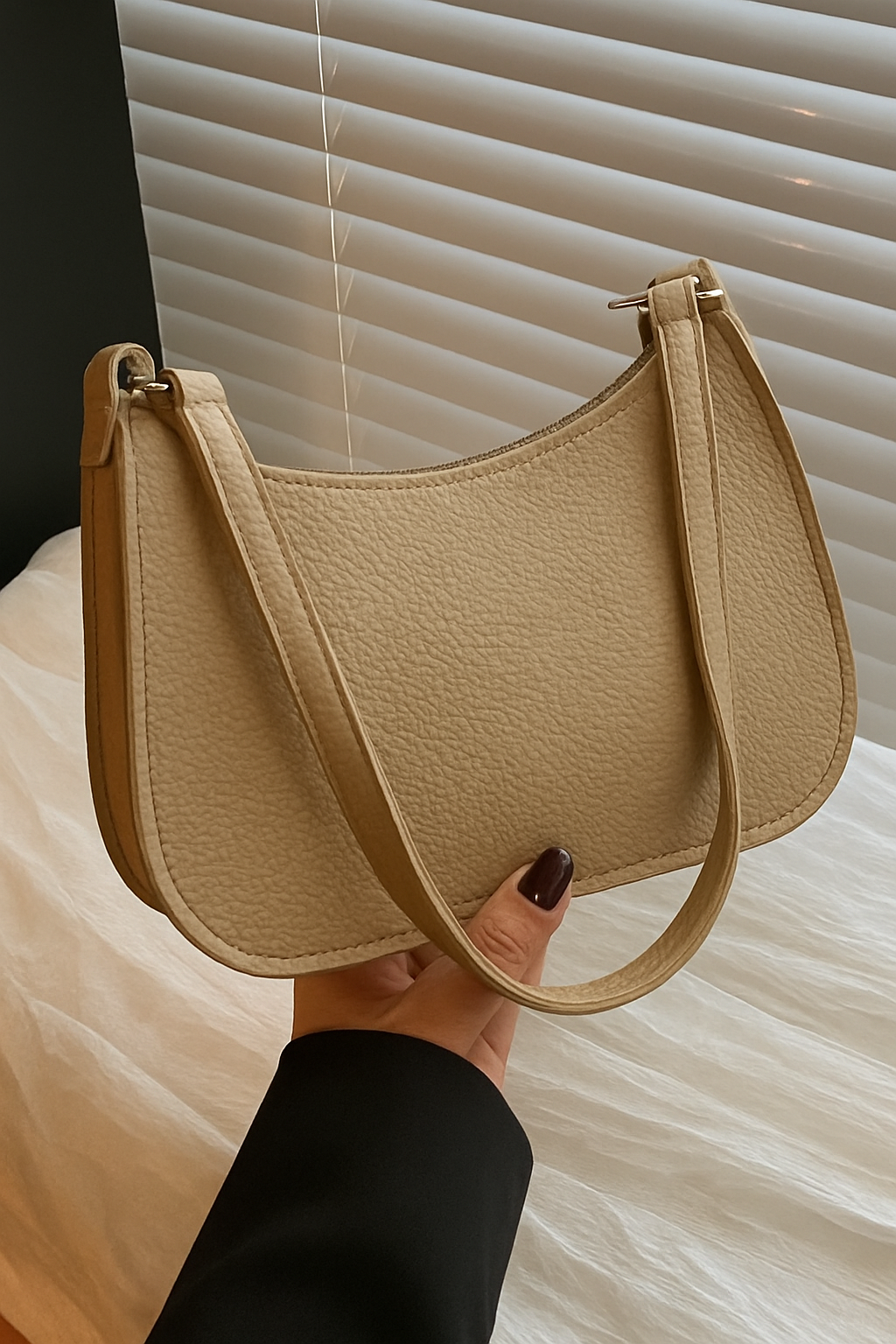Lyana Rouge Black Bag