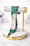 Emerald Chain Tie