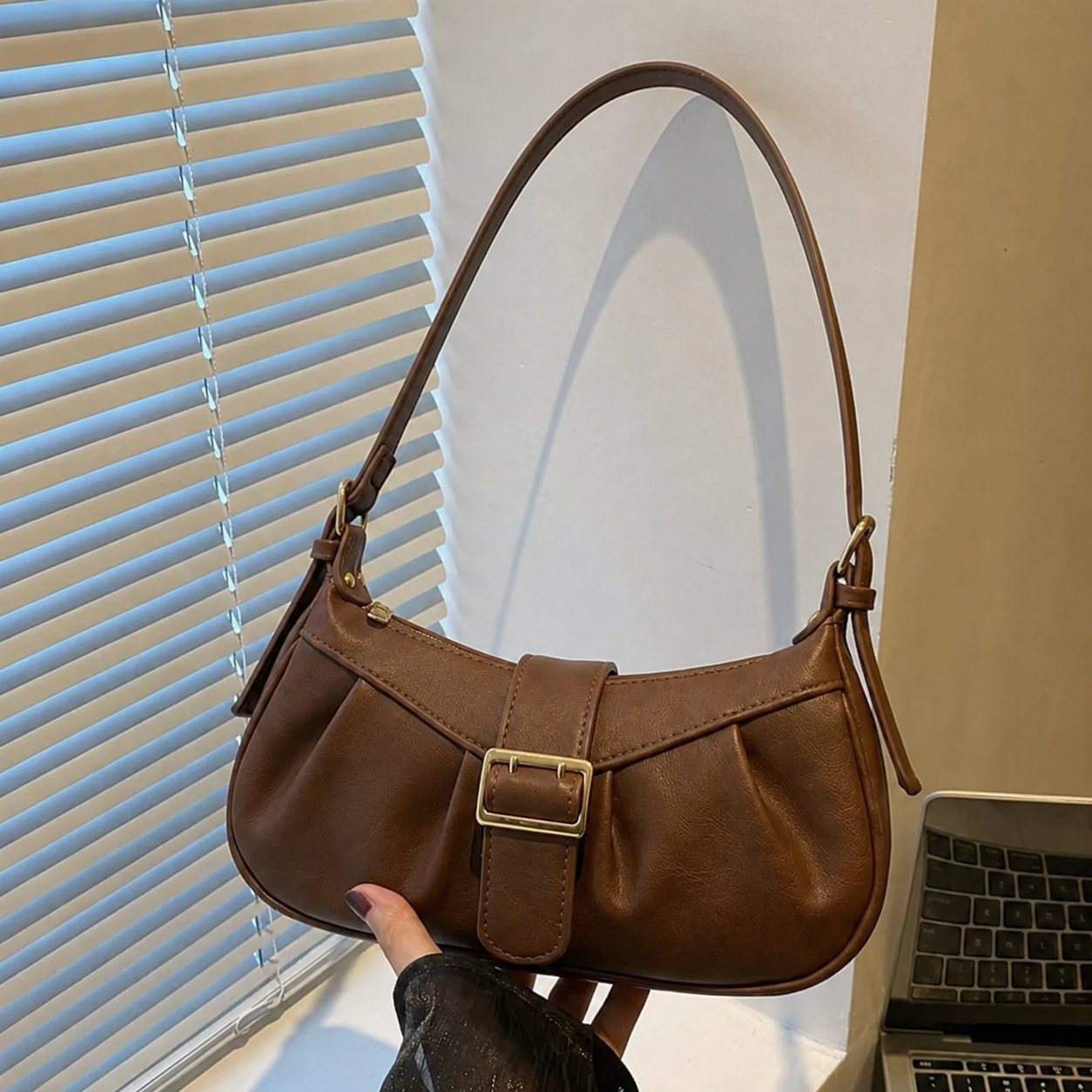 Lyana Expresso Bag